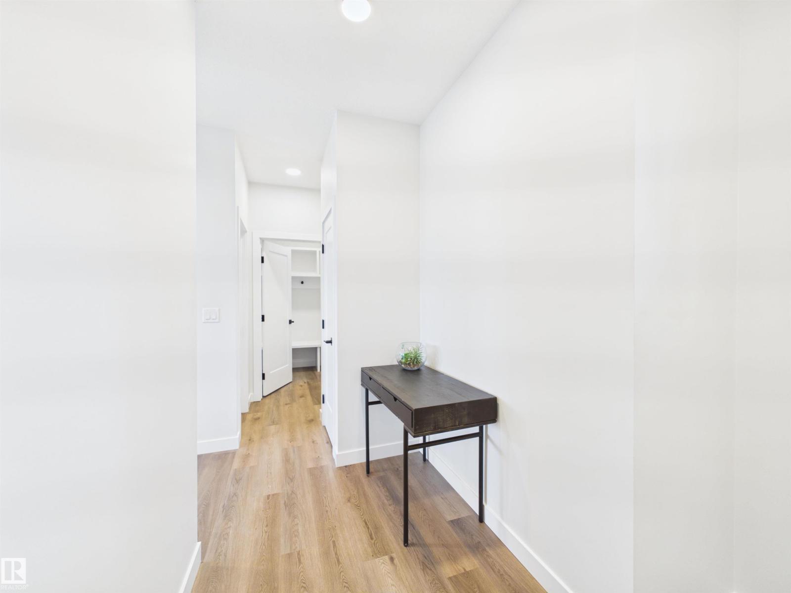 159 Caledon Cr Property Photo 2