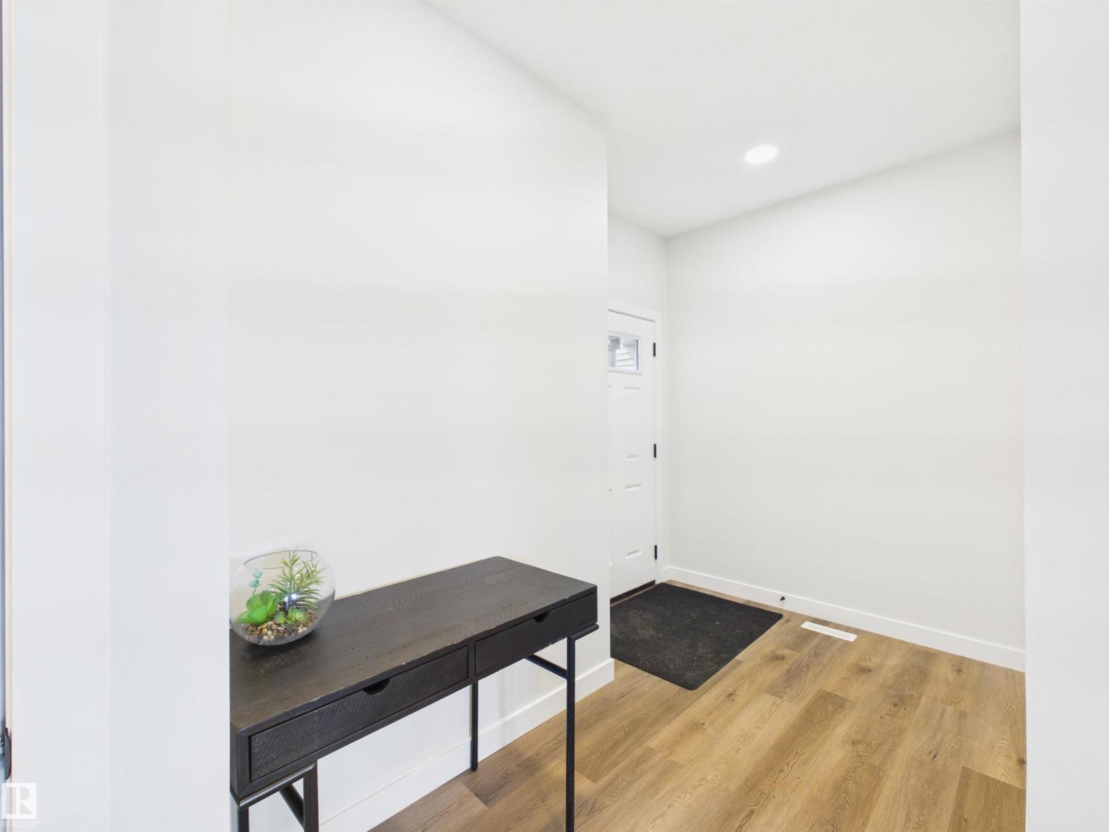 159 Caledon Cr Property Photo 3
