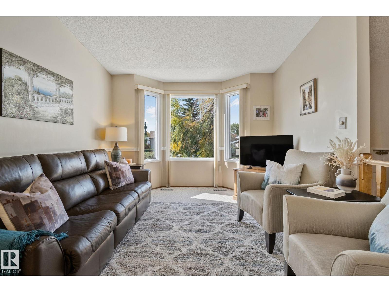 9532 175 Av Nw Nw Property Photo 4