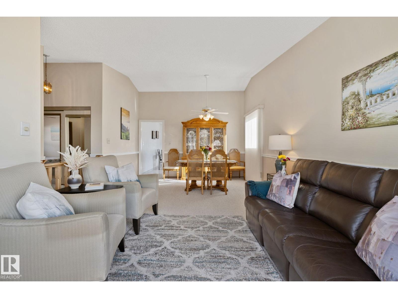 9532 175 Av Nw Nw Property Photo 5