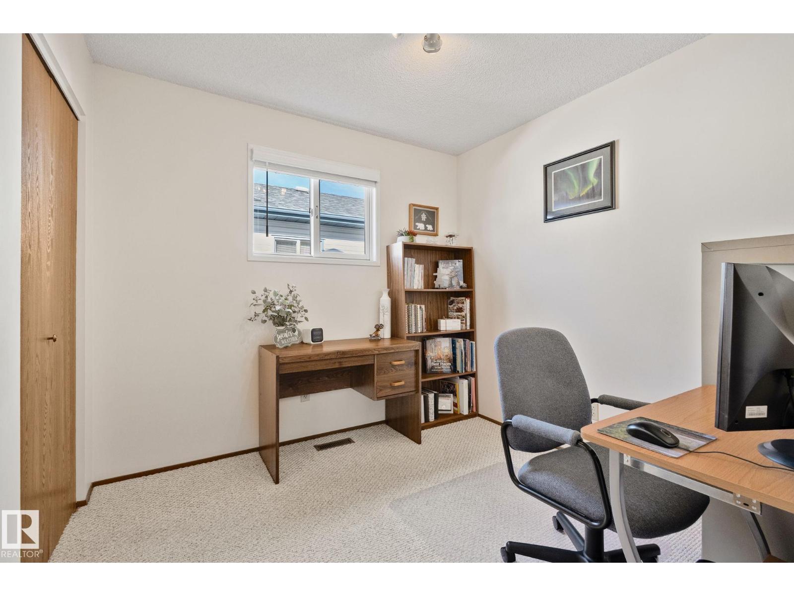 9532 175 Av Nw Nw Property Photo 13