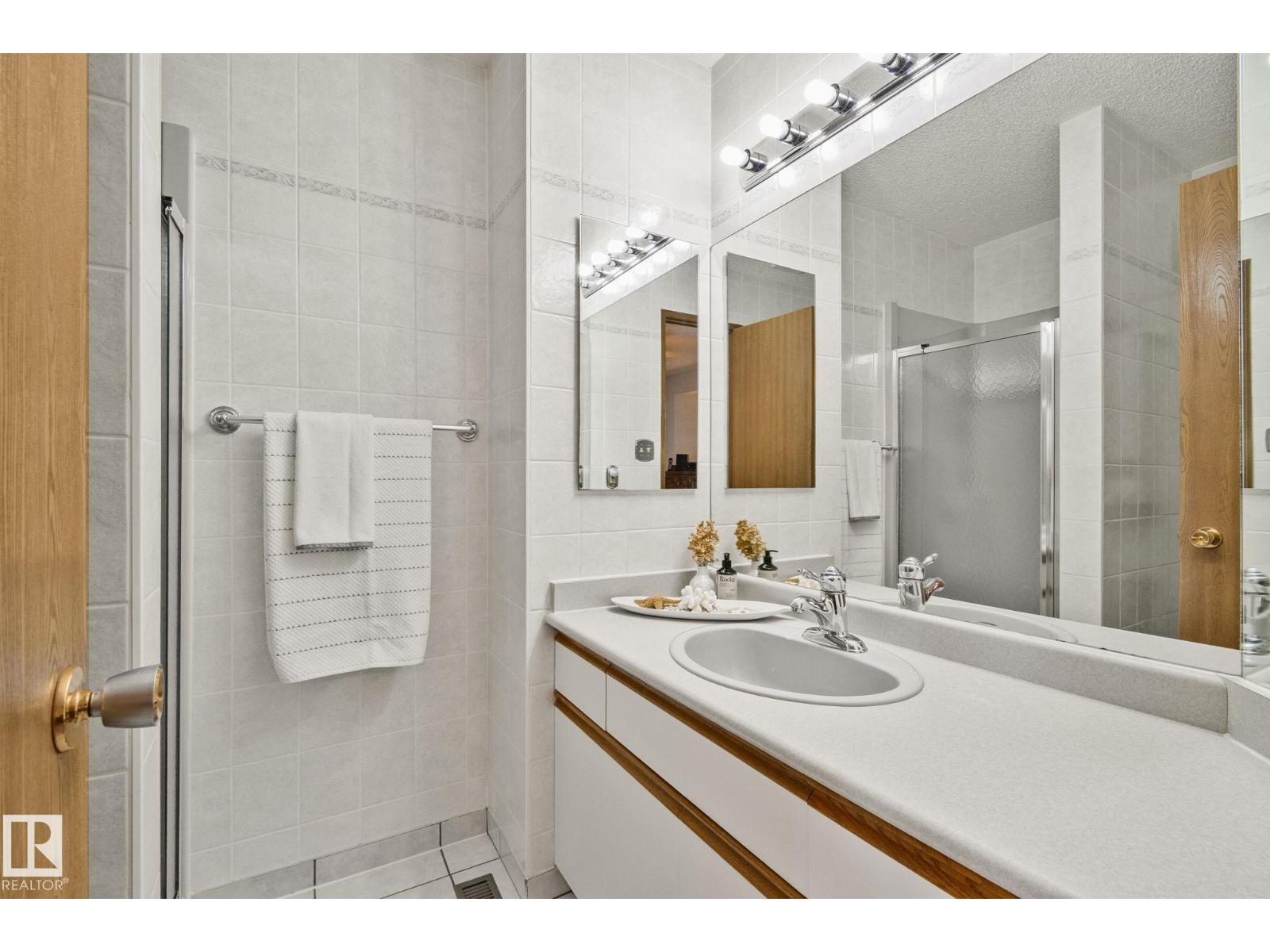 9532 175 Av Nw Nw Property Photo 17