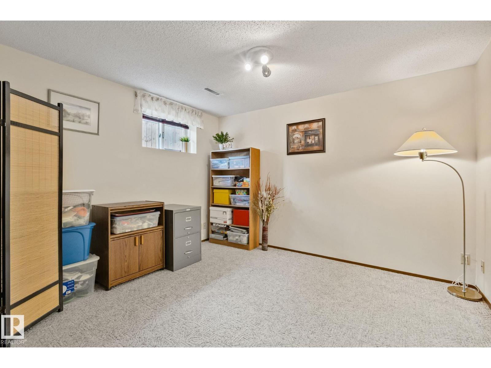 9532 175 Av Nw Nw Property Photo 24