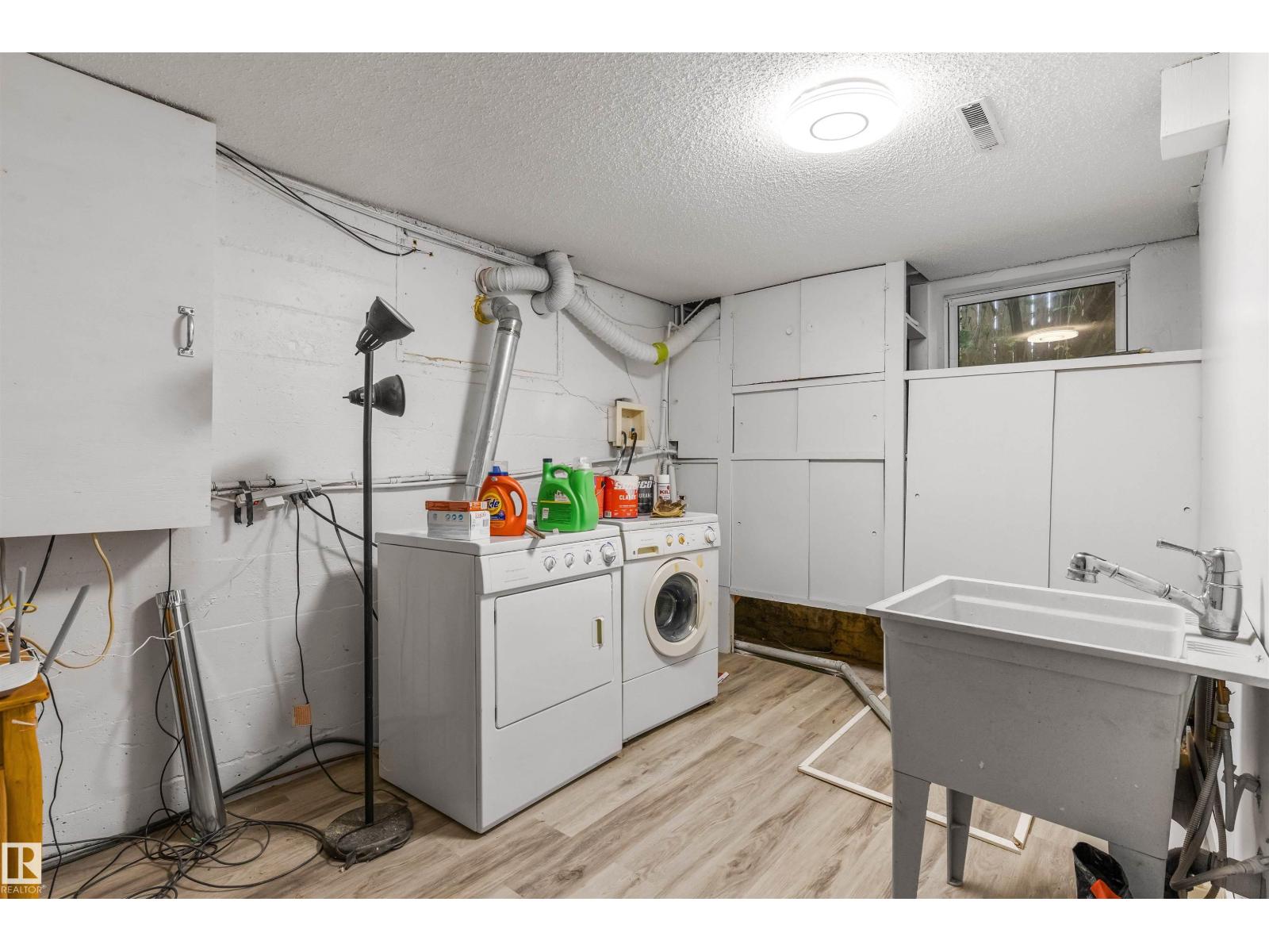 11230 75 Av Nw Property Photo 25