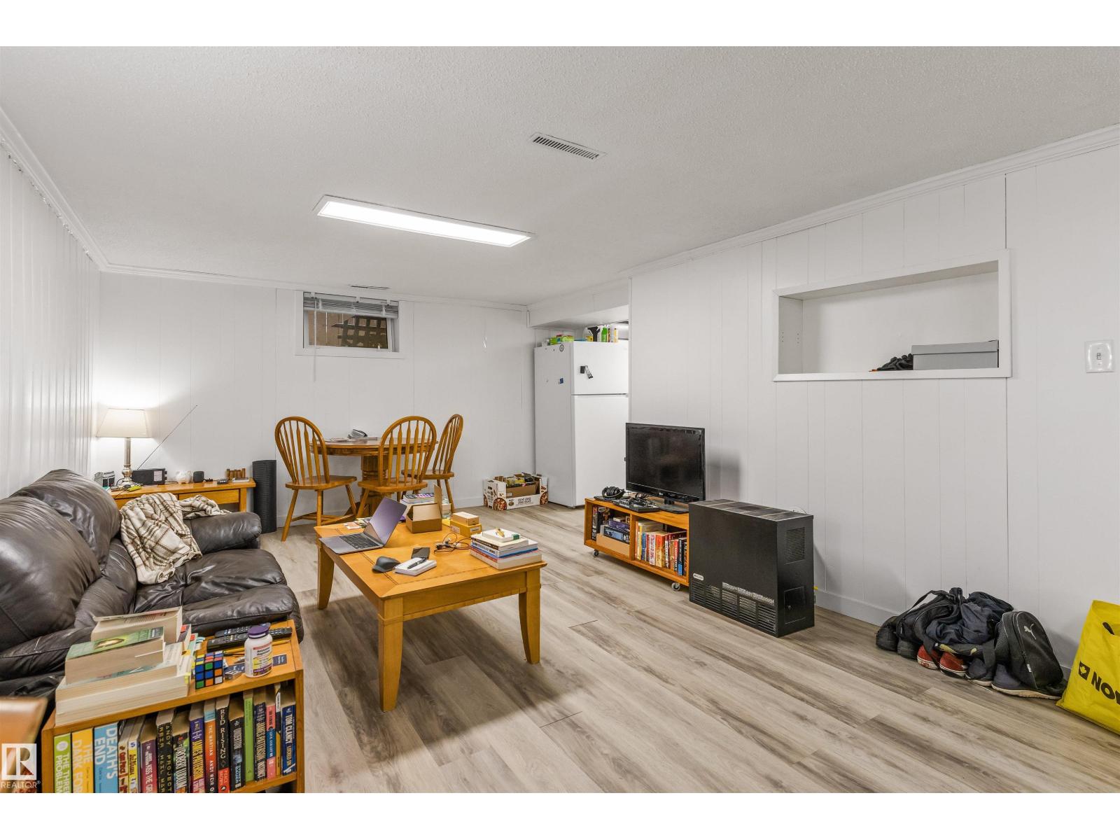 11230 75 Av Nw Property Photo 27