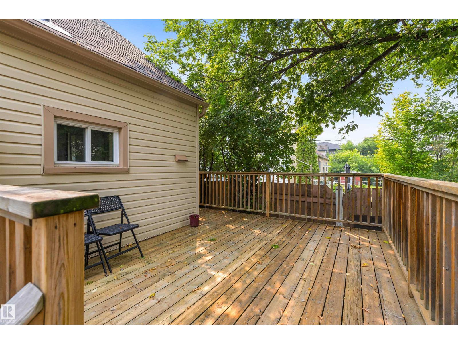 11230 75 Av Nw Property Photo 35