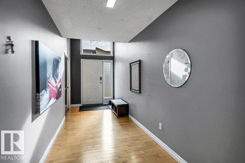 #24 3811 85 St Nw Property Photo 5