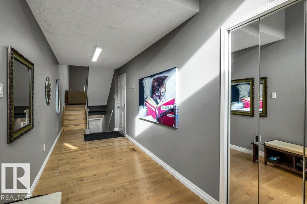 #24 3811 85 St Nw Property Photo 6