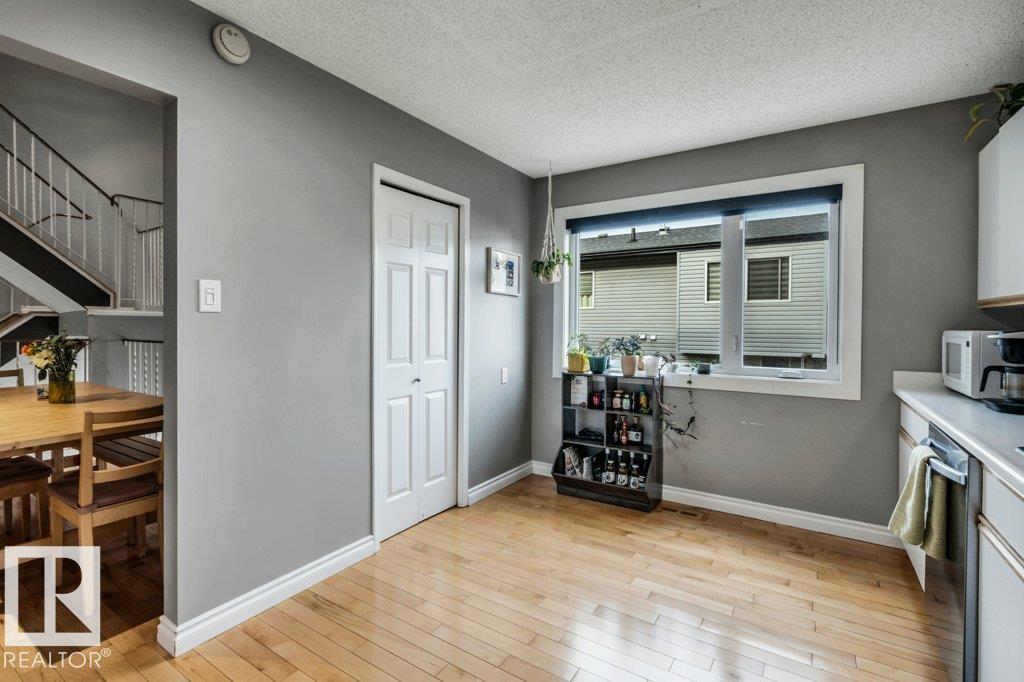 #24 3811 85 St Nw Property Photo 9