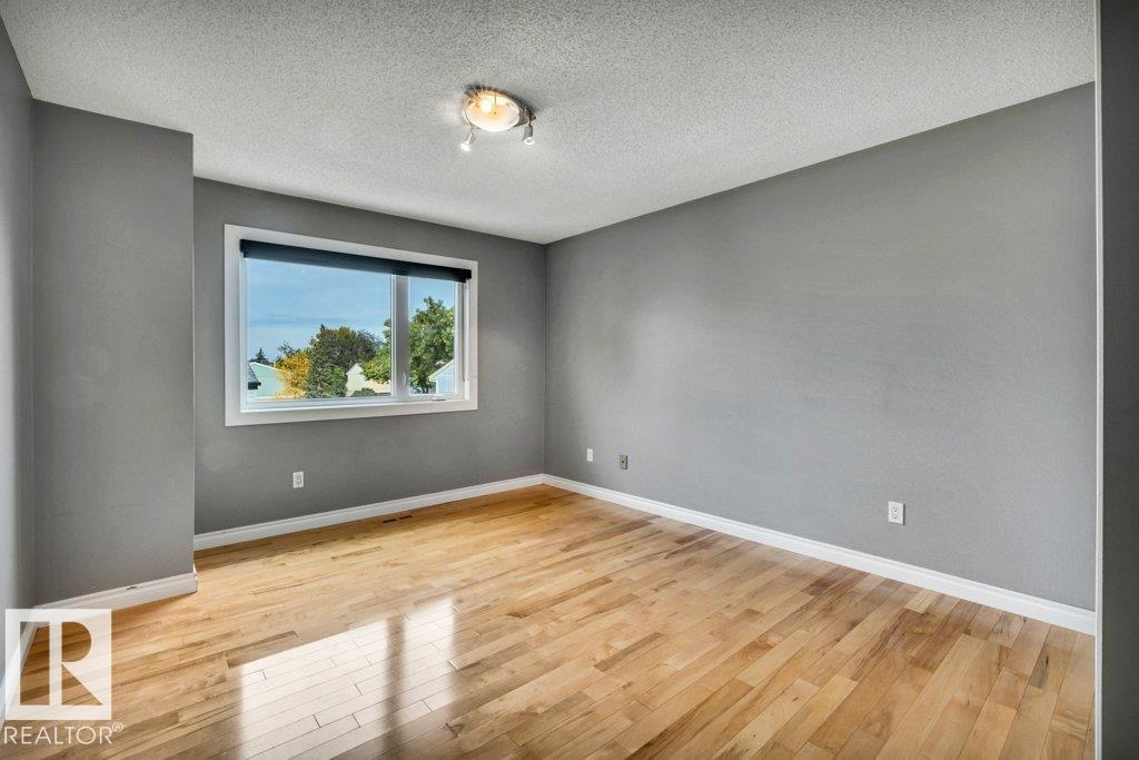 #24 3811 85 St Nw Property Photo 25