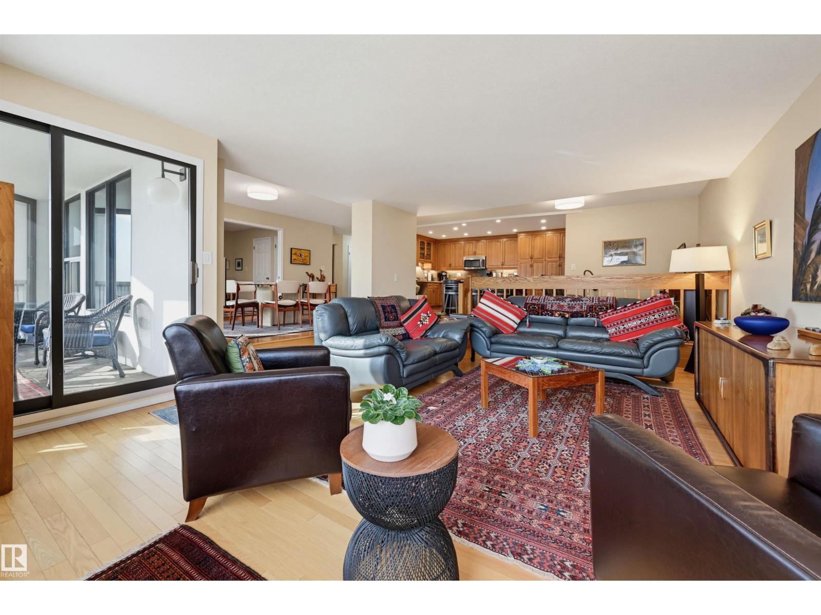 #1603 11503 100 Av Nw Property Photo 6