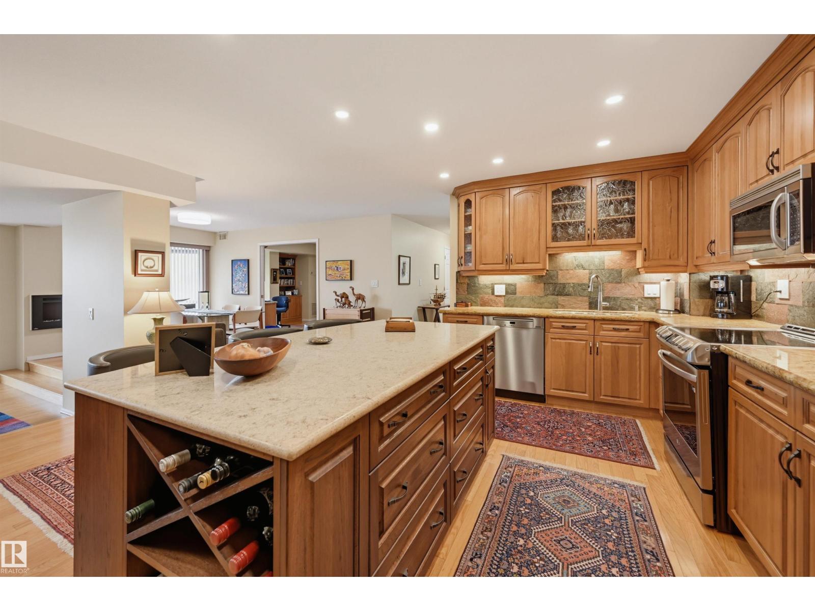 #1603 11503 100 Av Nw Property Photo 15