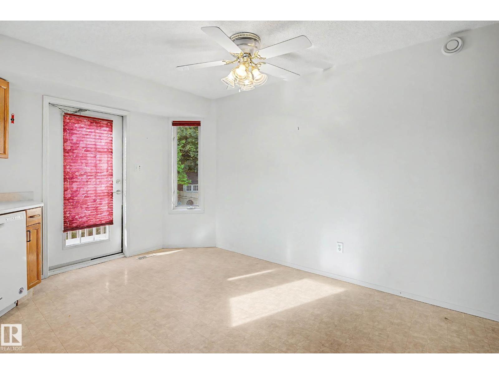 18411 77 Av Nw Property Photo 6