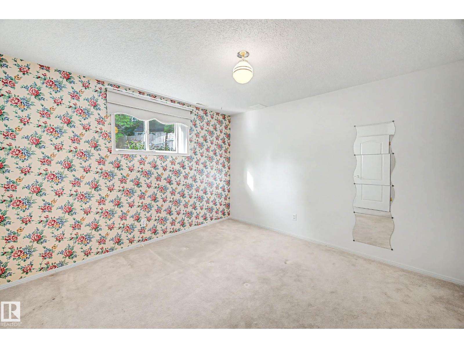 18411 77 Av Nw Property Photo 13