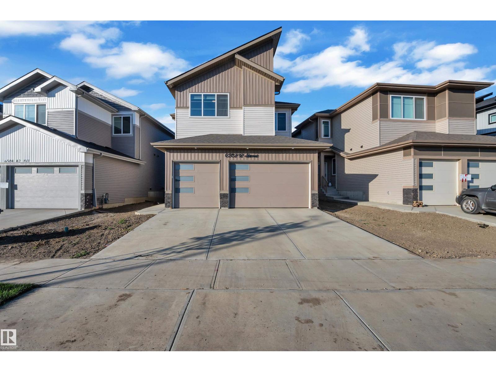 6502 42 Ave Property Photo 1