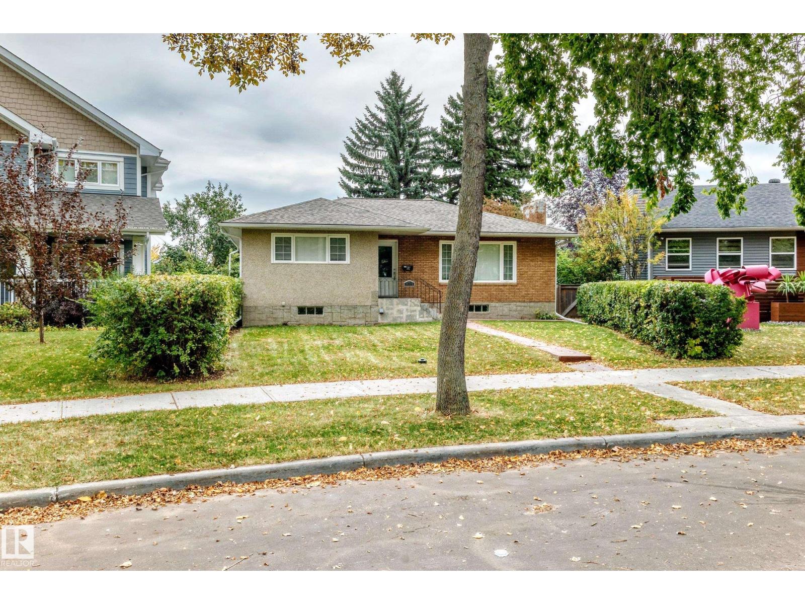 10715 133 St Nw Property Photo 4
