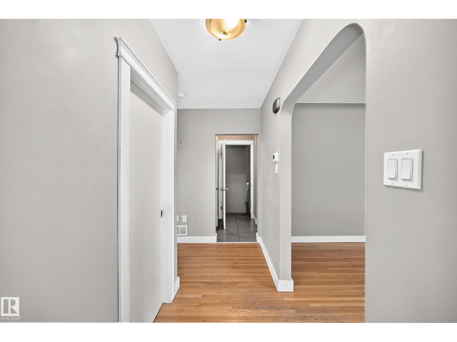 10715 133 St Nw Property Photo 10