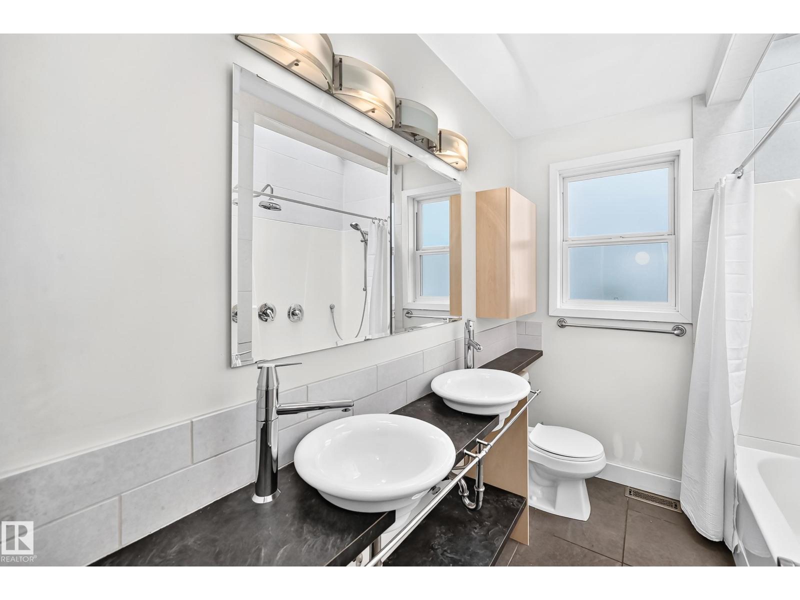 10715 133 St Nw Property Photo 27