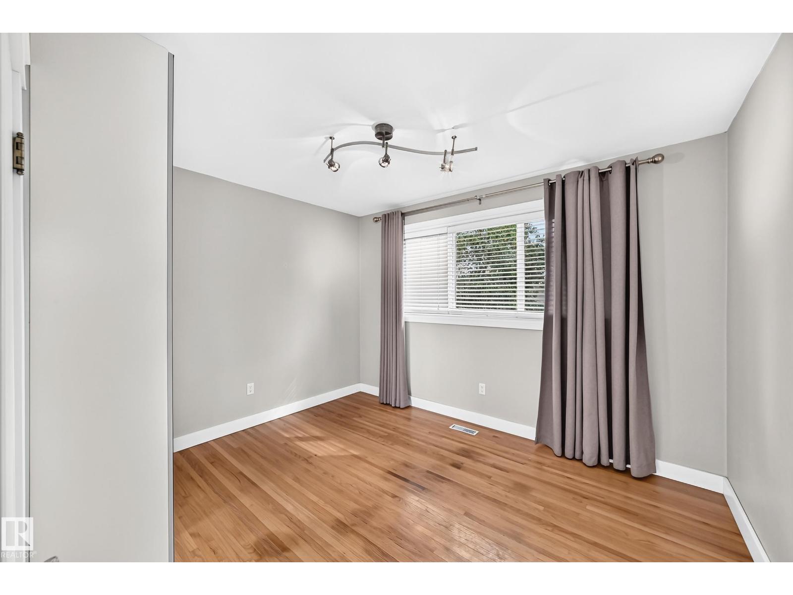 10715 133 St Nw Property Photo 29