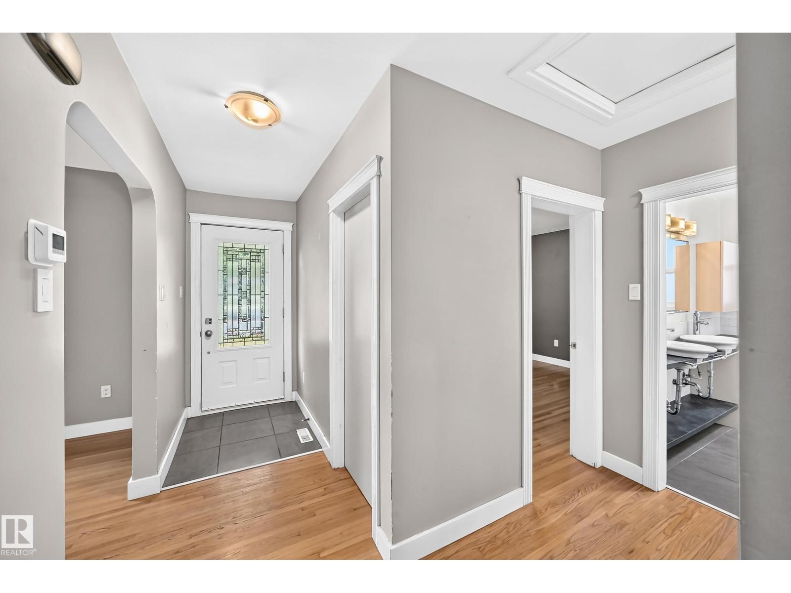 10715 133 St Nw Property Photo 32