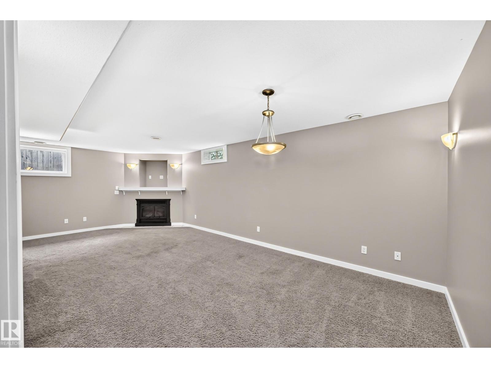 10715 133 St Nw Property Photo 33