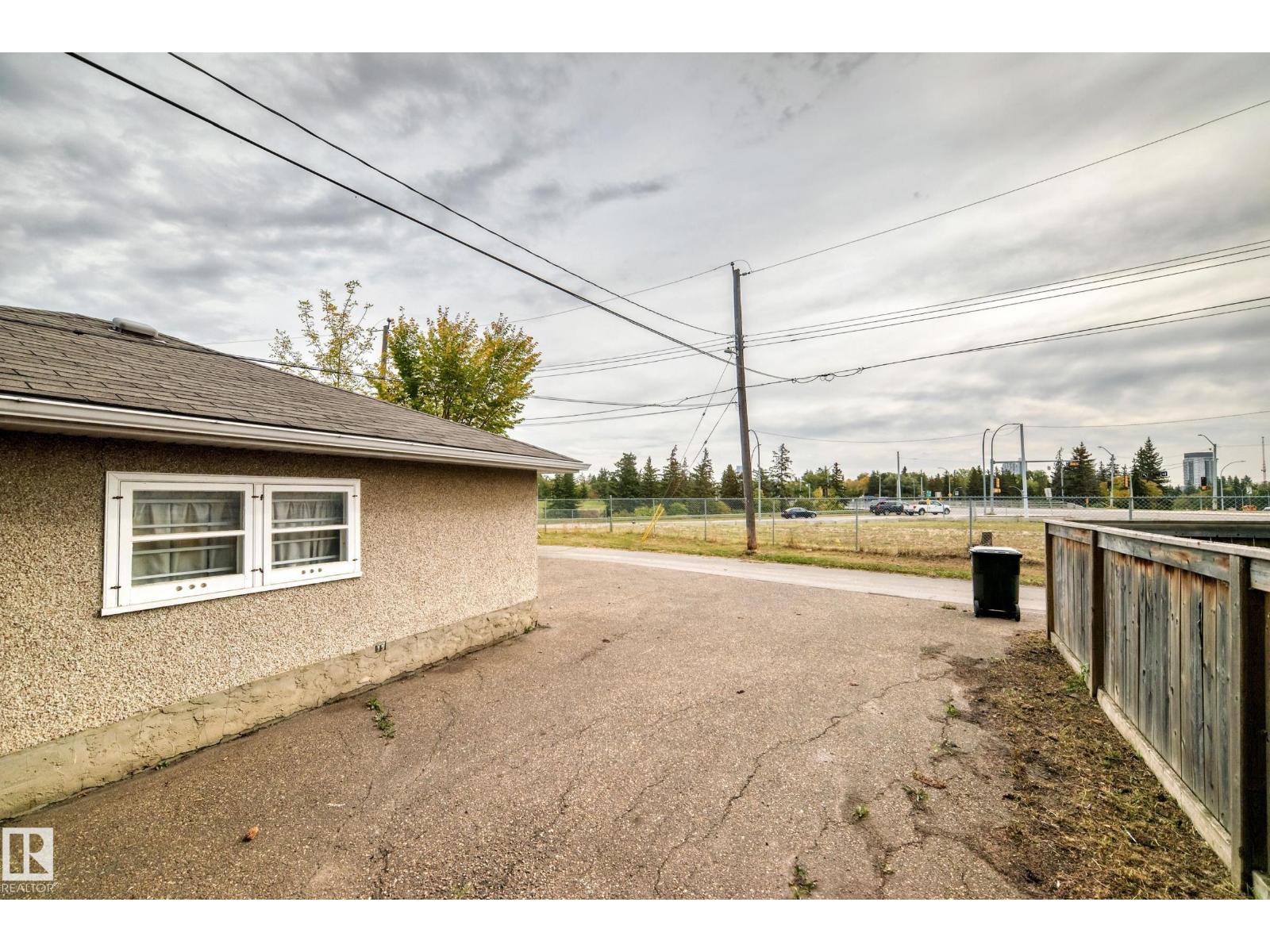 10715 133 St Nw Property Photo 67