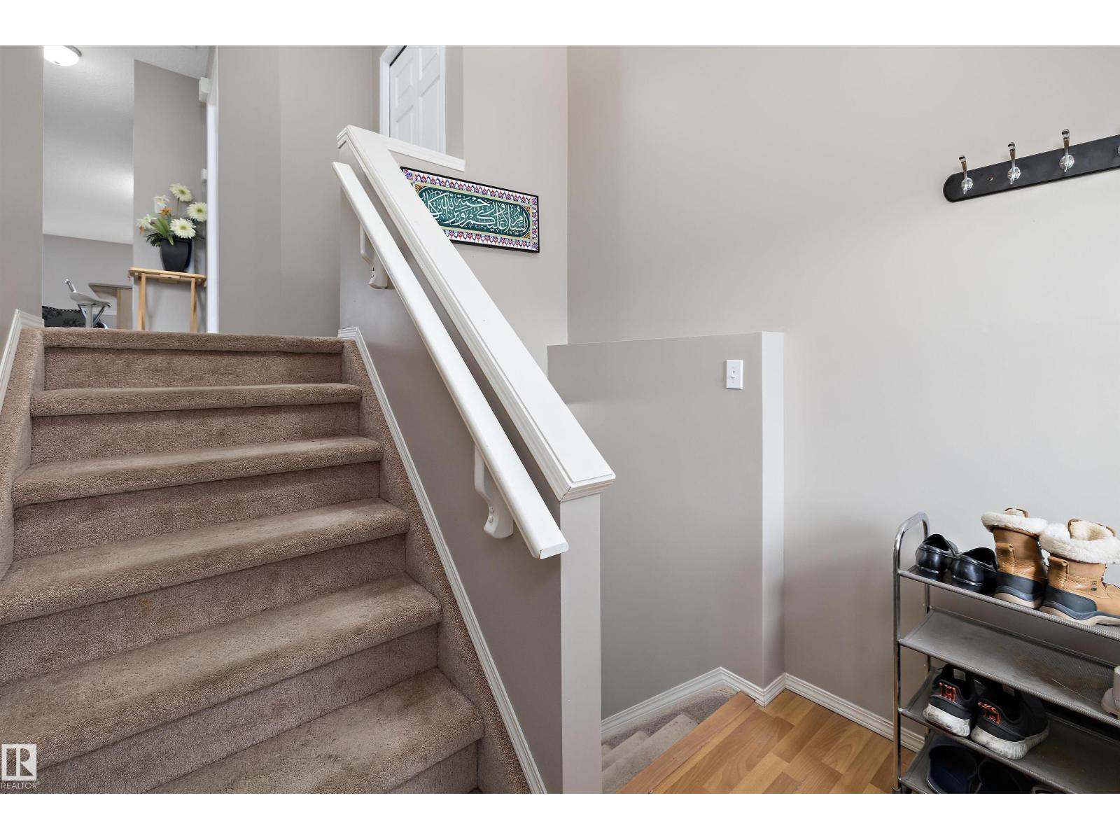 3114 32 Av Nw Property Photo 4