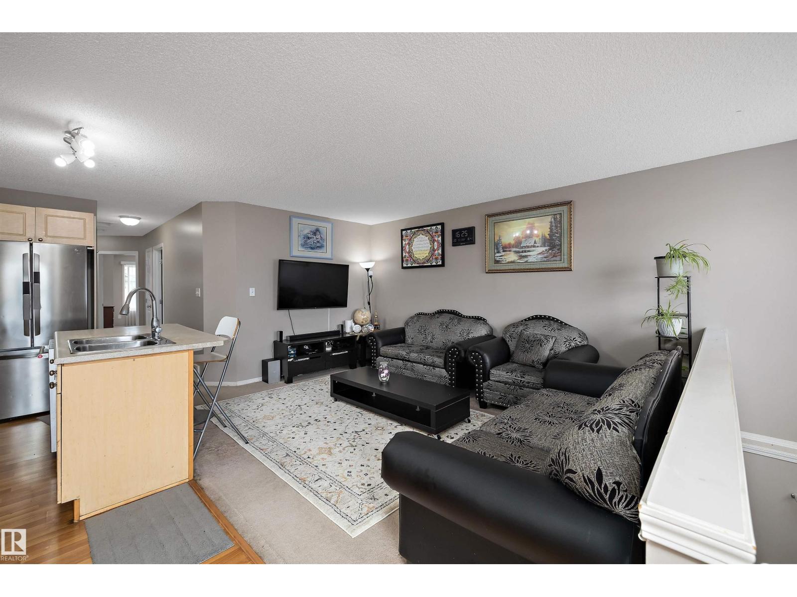 3114 32 Av Nw Property Photo 14