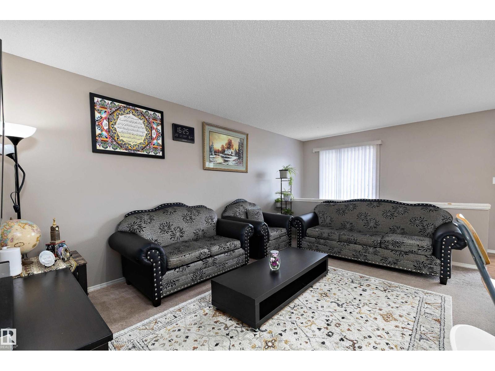 3114 32 Av Nw Property Photo 15