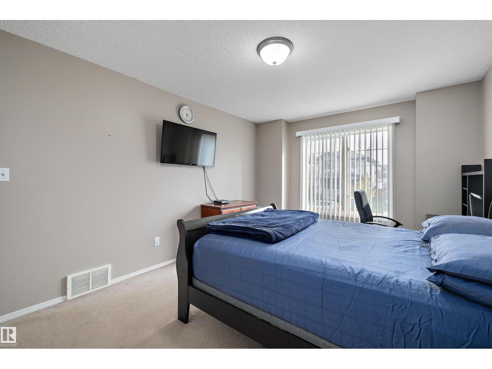 3114 32 Av Nw Property Photo 21