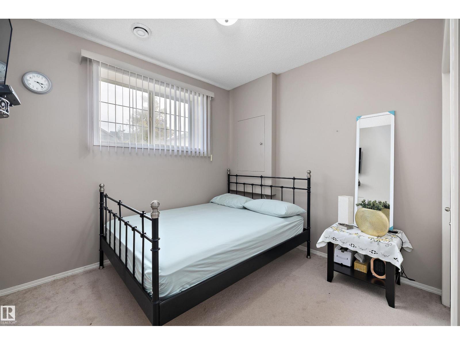 3114 32 Av Nw Property Photo 23