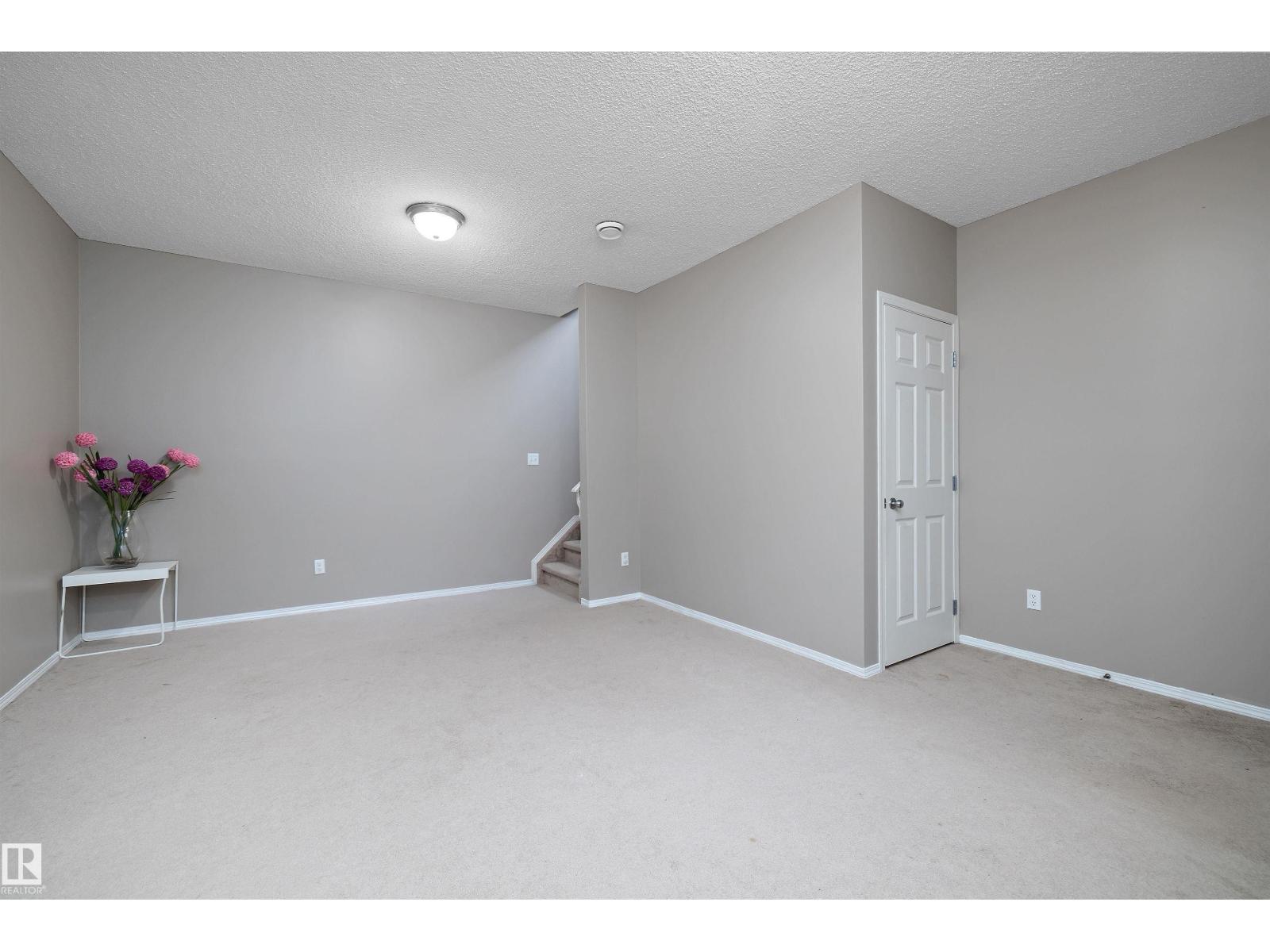3114 32 Av Nw Property Photo 34