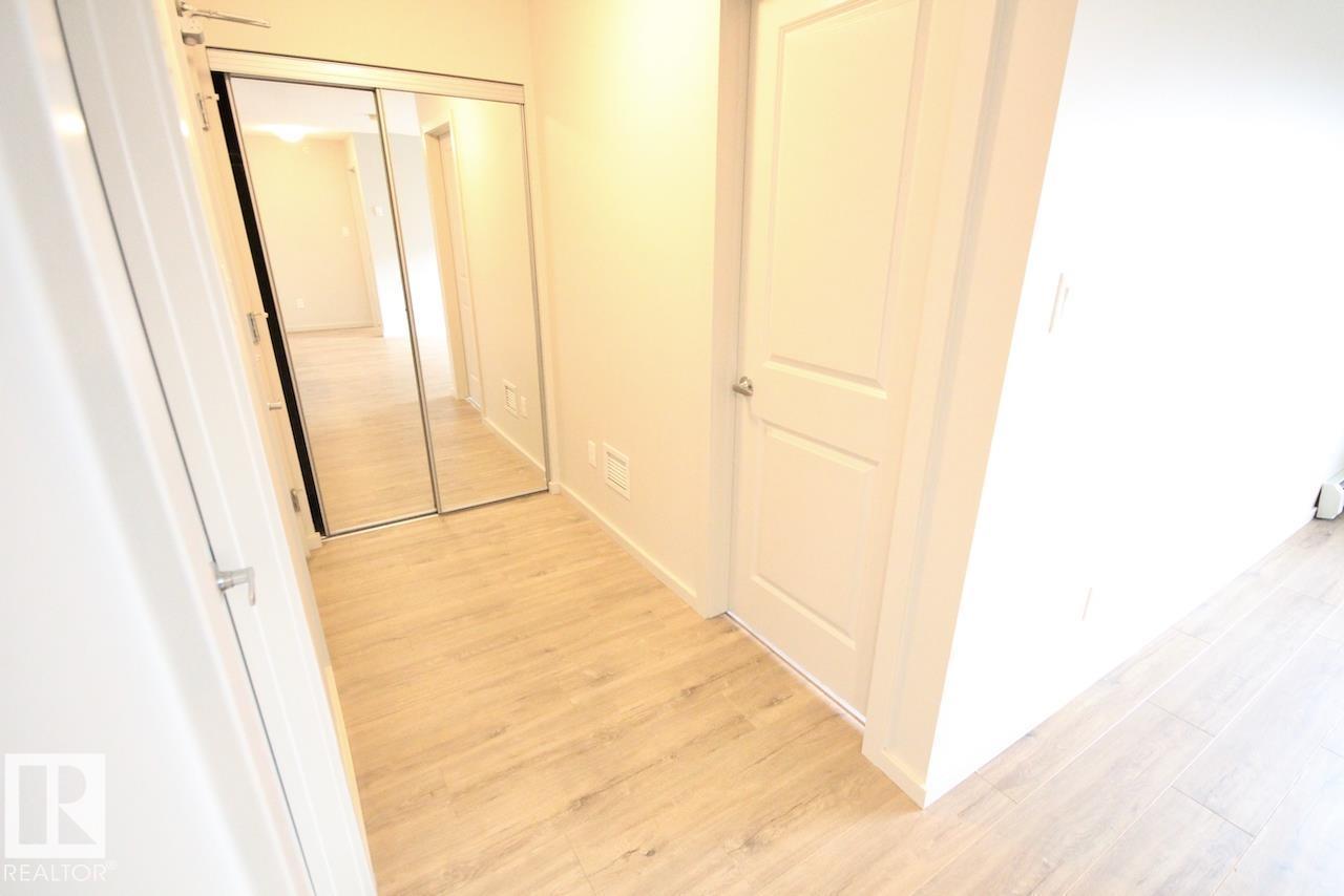 #417 5404 7 Av Sw Property Photo 9