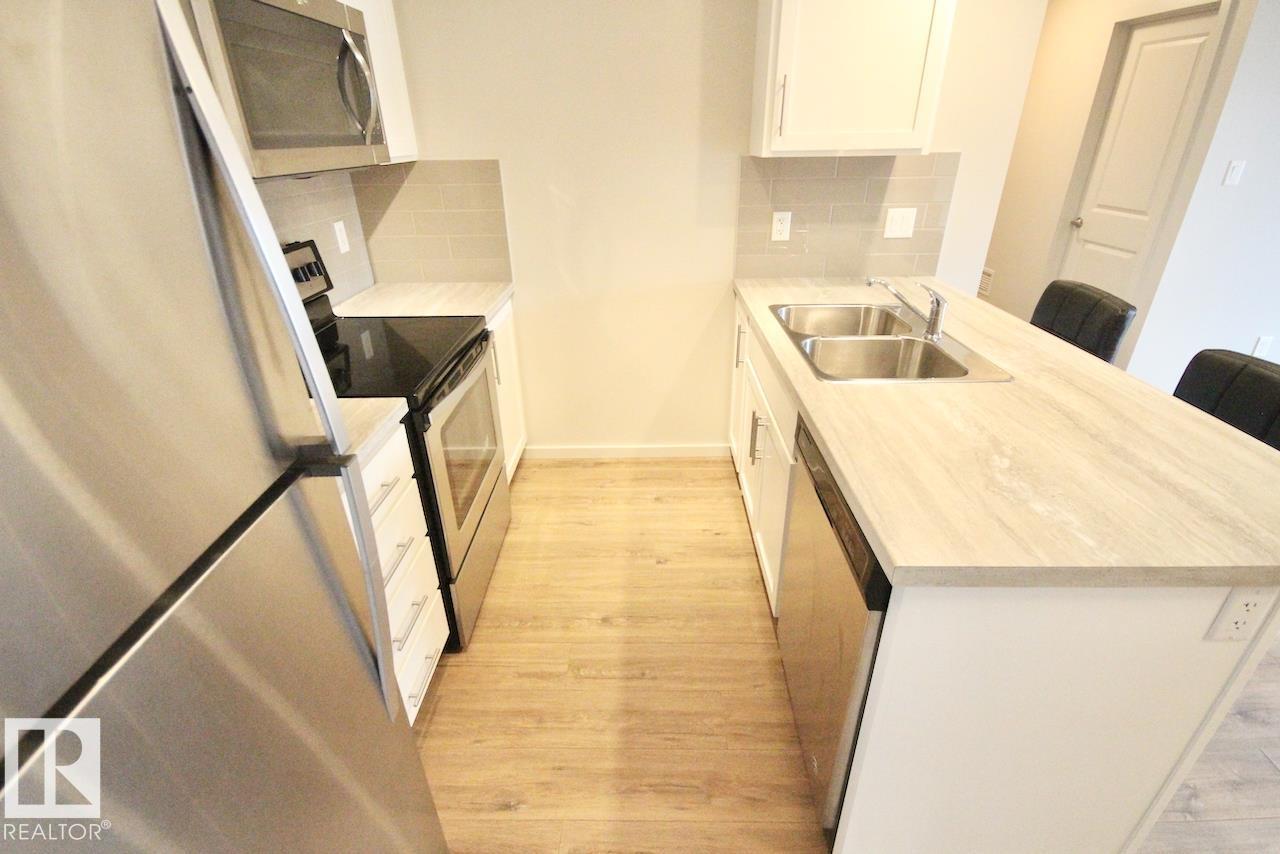 #417 5404 7 Av Sw Property Photo 15