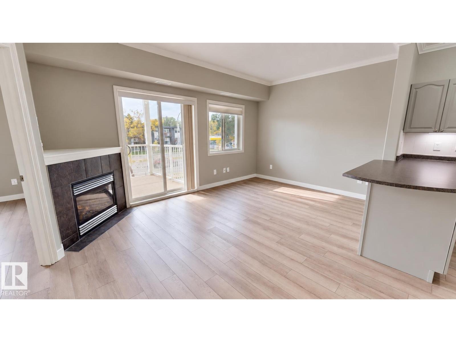 #203 8528 82 Av Nw Property Photo 3
