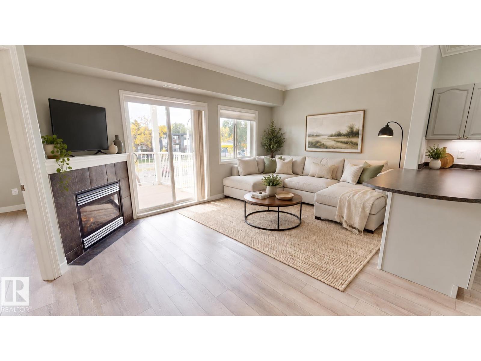 #203 8528 82 Av Nw Property Photo 4