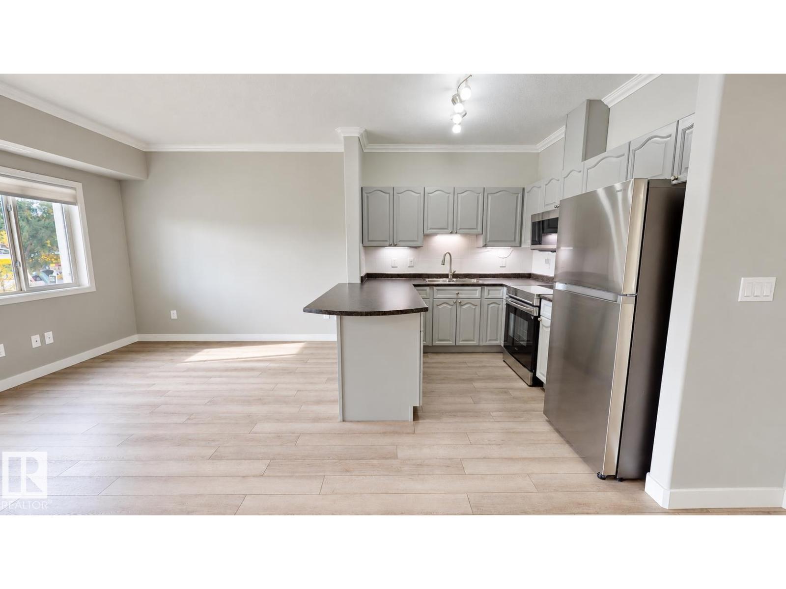 #203 8528 82 Av Nw Property Photo 9