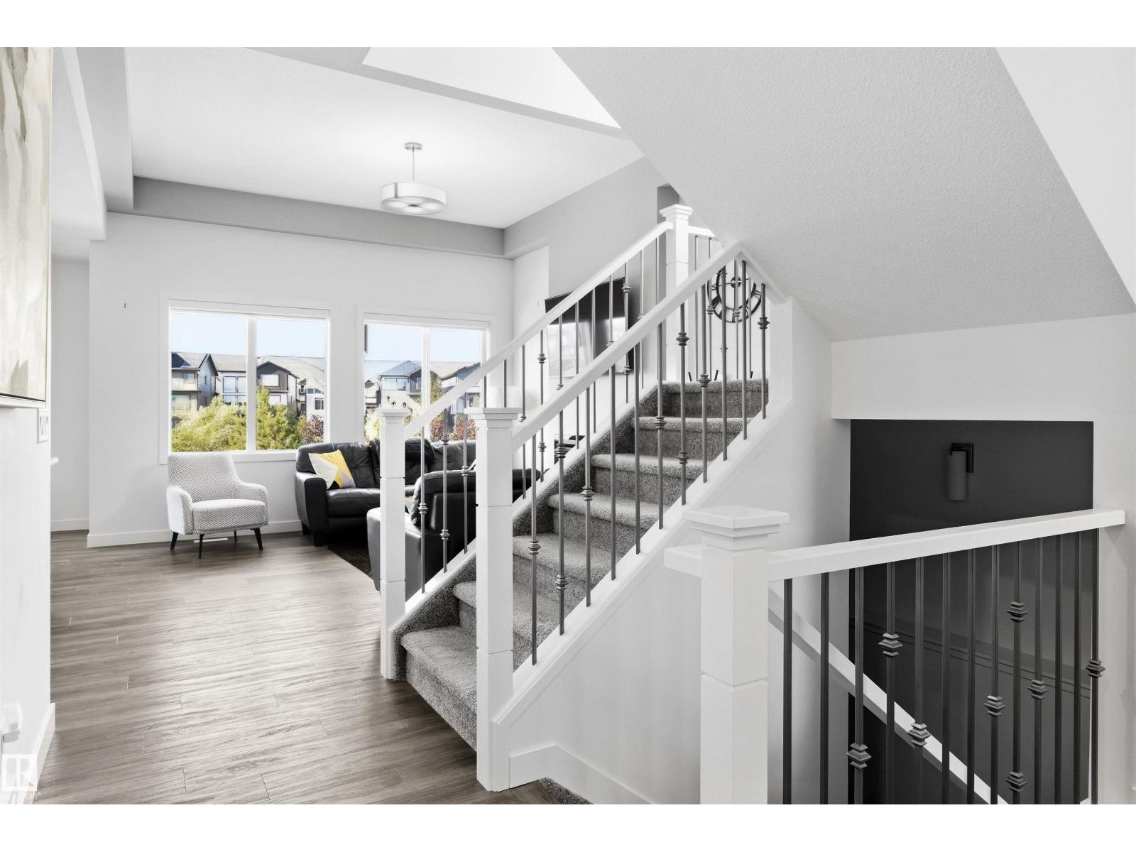 2052 Cavanagh Dr Sw Property Photo 4