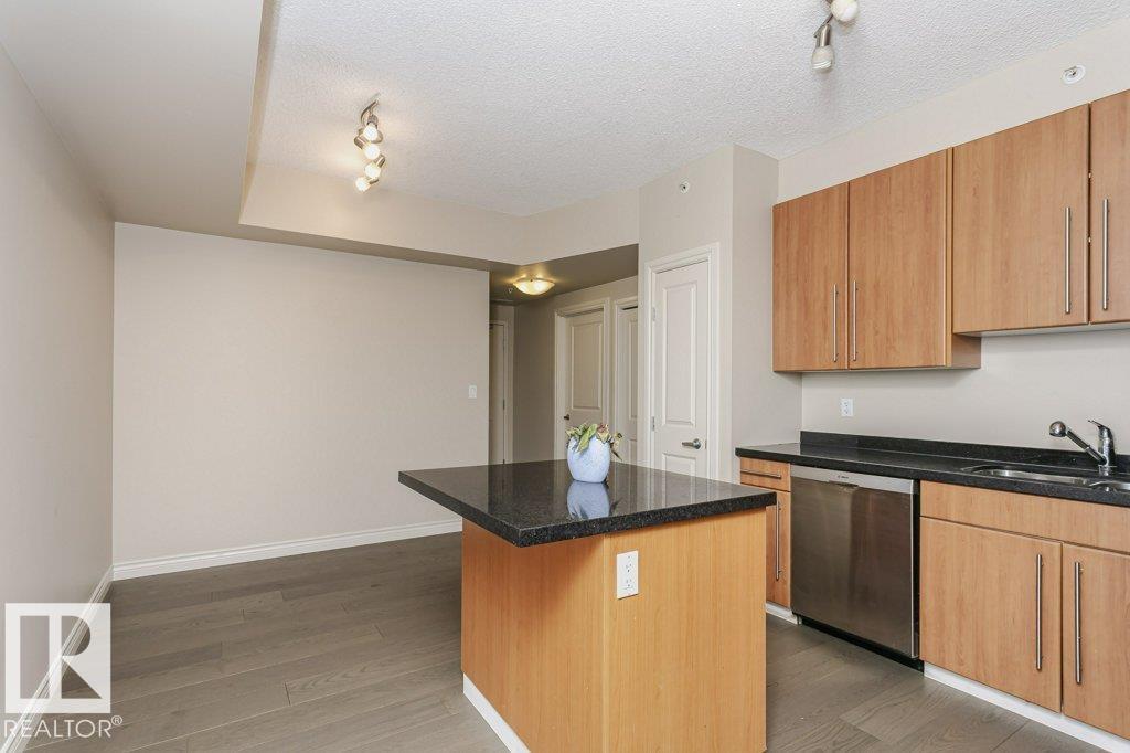 #103 9819 104 St Nw Property Photo 9
