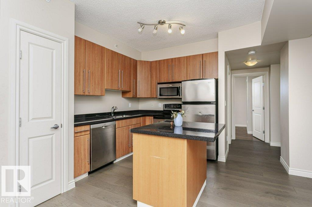 #103 9819 104 St Nw Property Photo 10