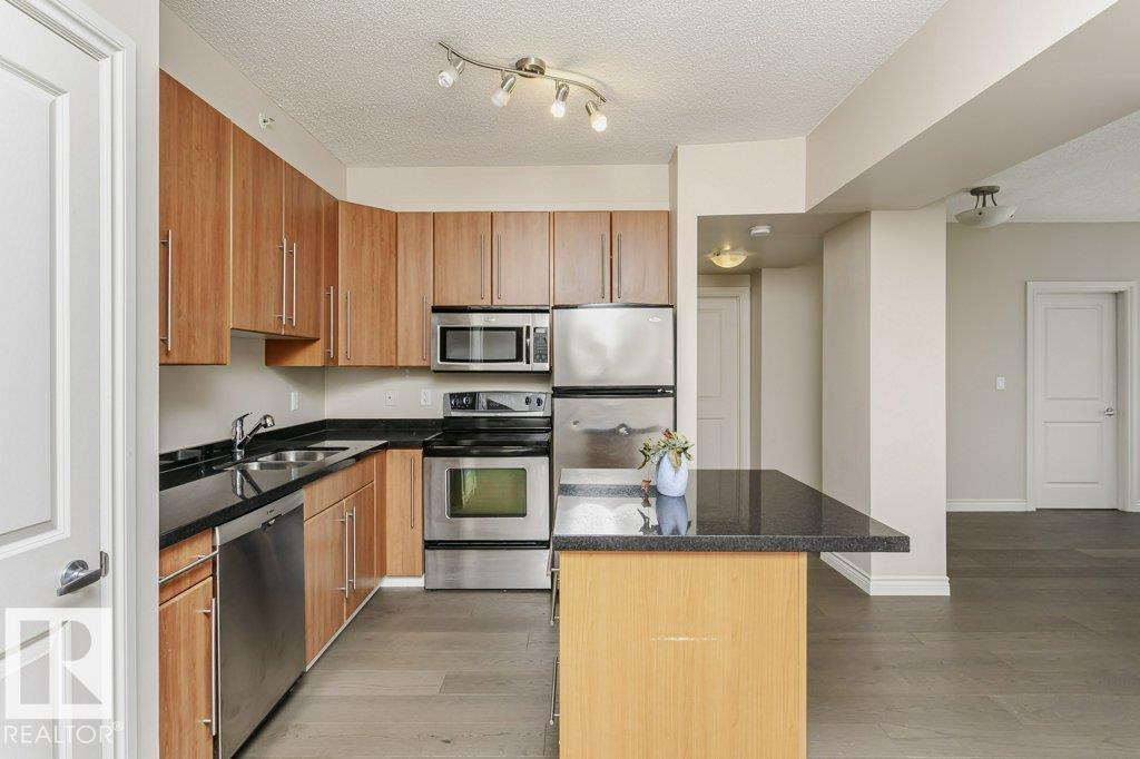#103 9819 104 St Nw Property Photo 11