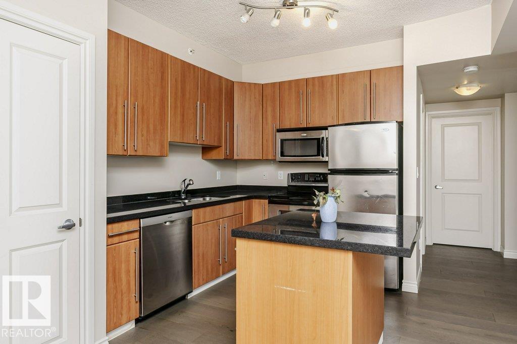 #103 9819 104 St Nw Property Photo 13