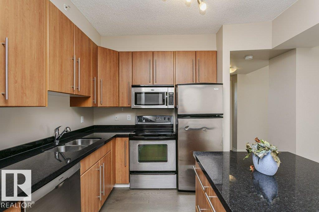 #103 9819 104 St Nw Property Photo 14