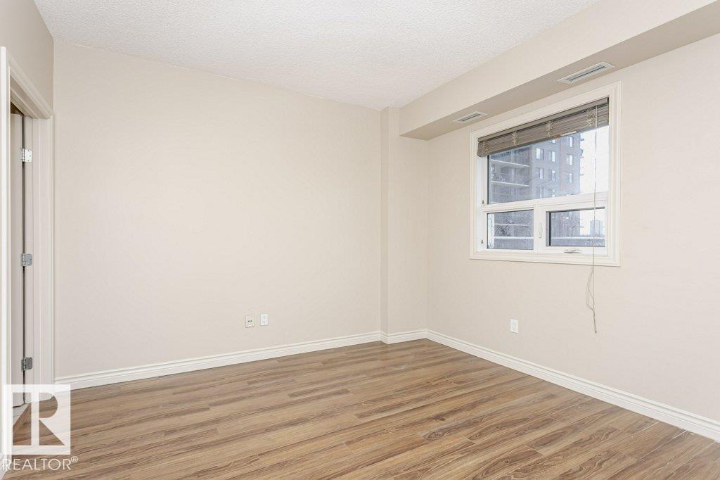 #103 9819 104 St Nw Property Photo 24