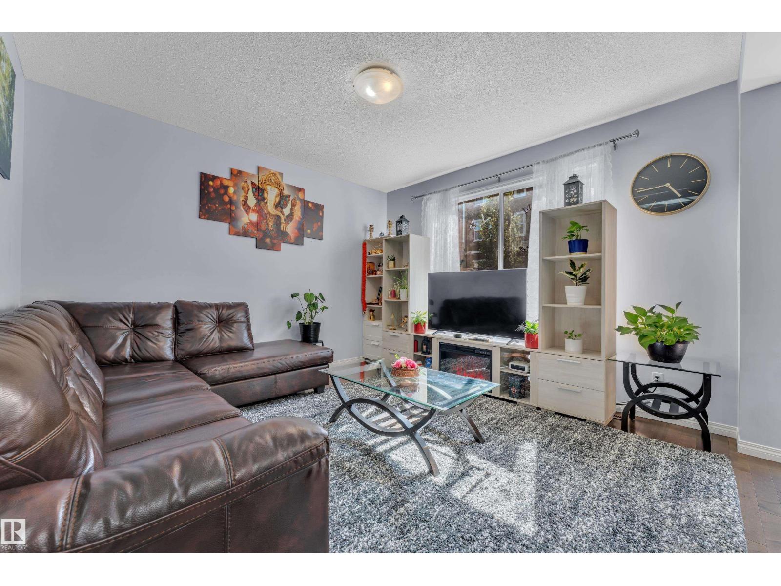 2573 Cole Cr Sw Property Photo 12