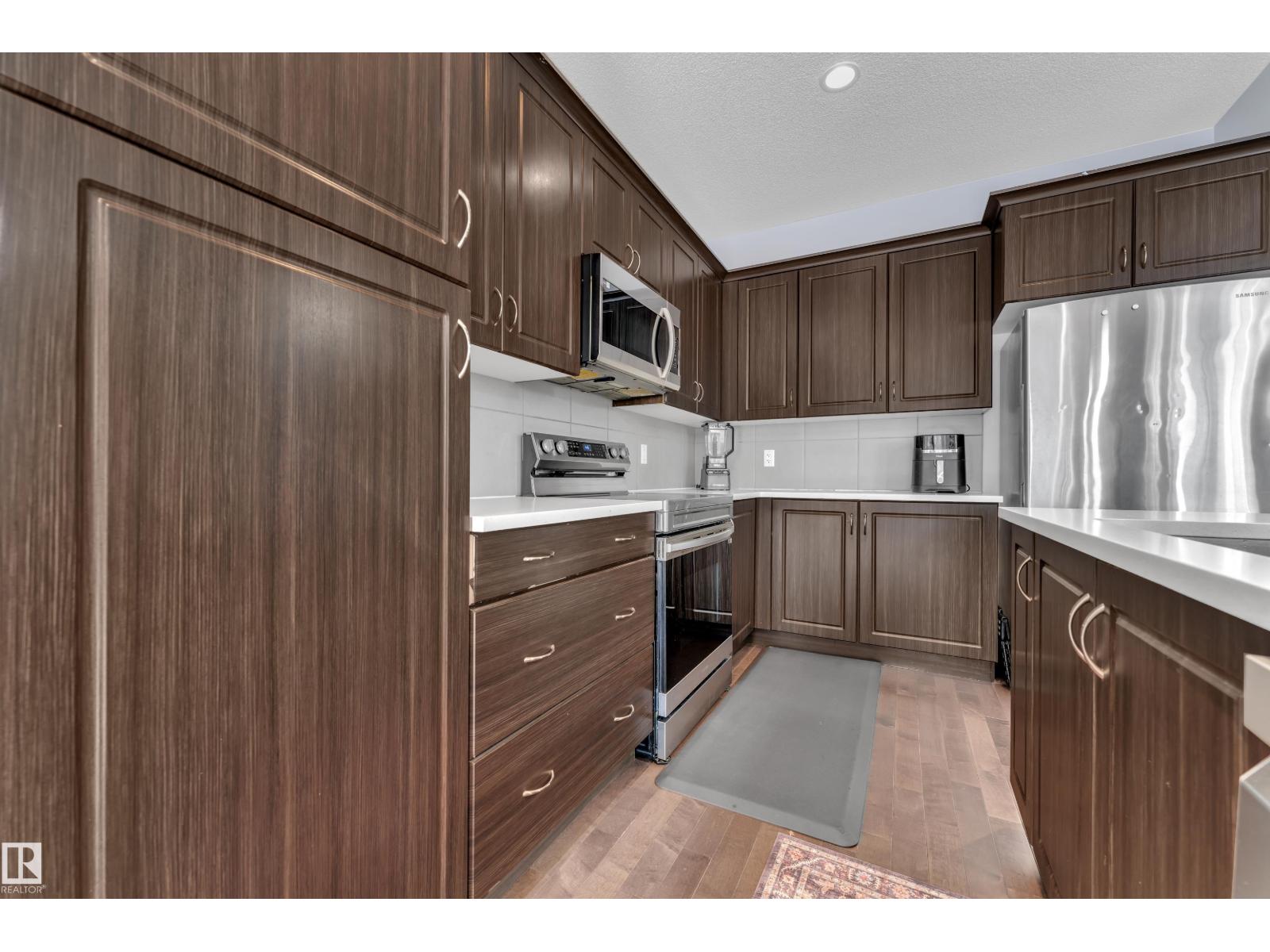 2573 Cole Cr Sw Property Photo 18