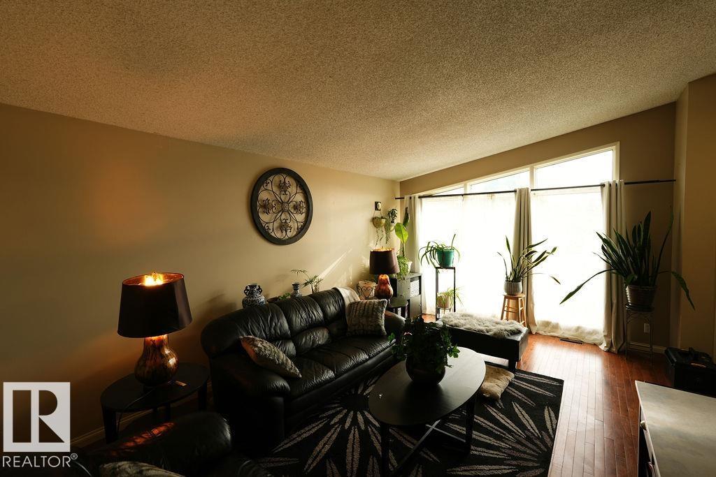 13836 26 St Nw Property Photo 5