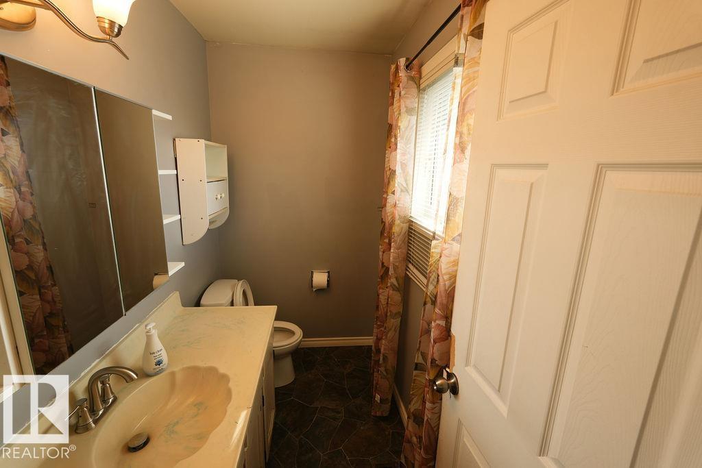 13836 26 St Nw Property Photo 17
