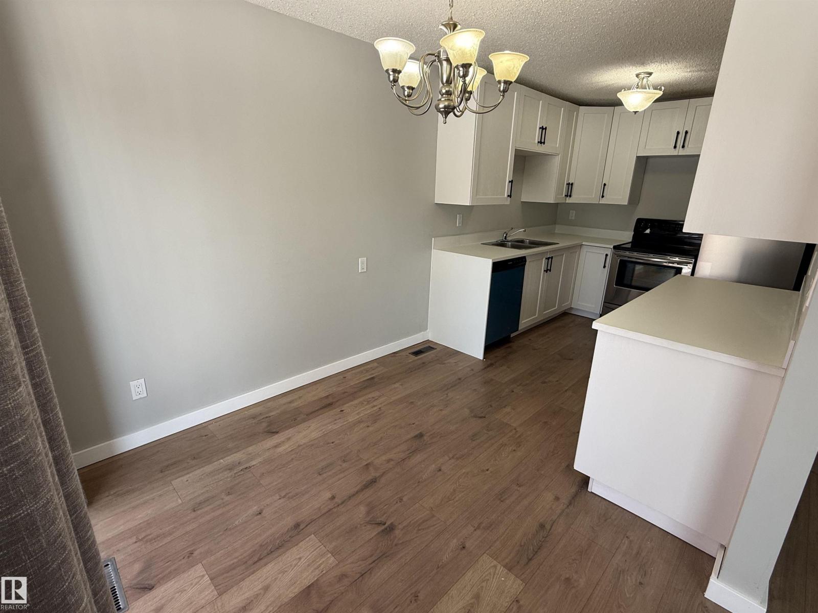 10654 Beaumaris Rd Nw Property Photo 13