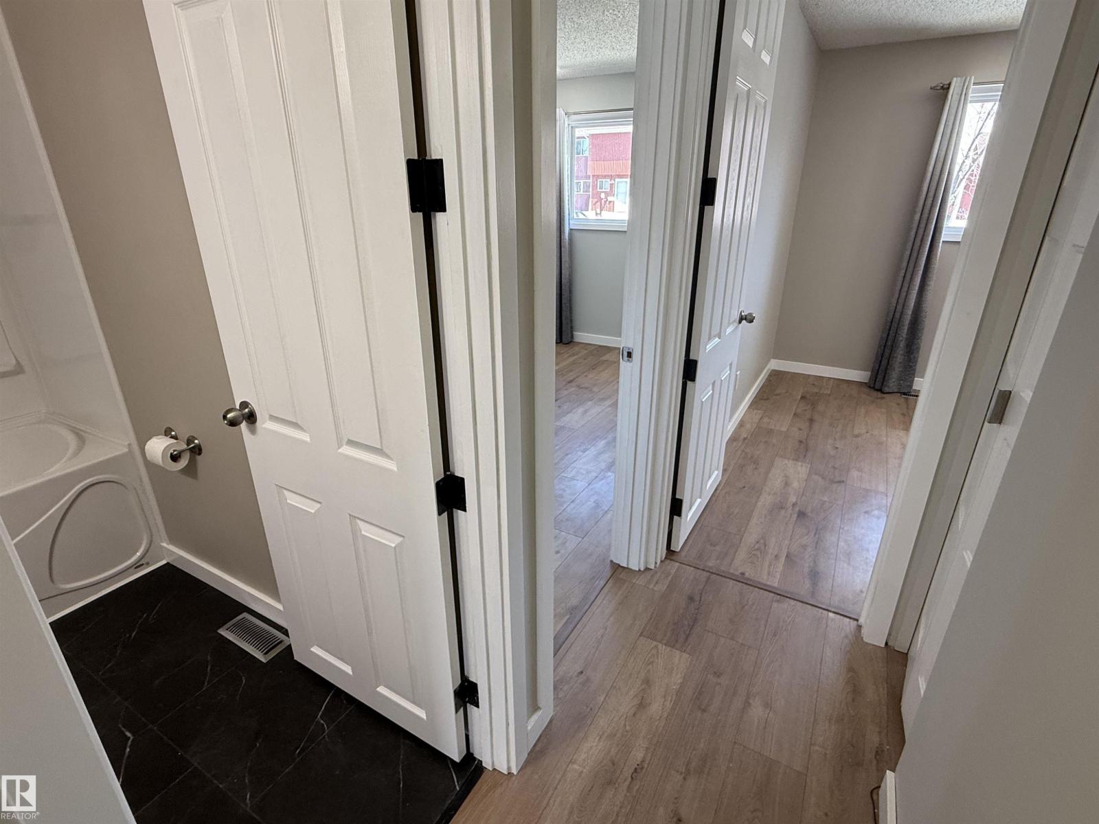 10654 Beaumaris Rd Nw Property Photo 15